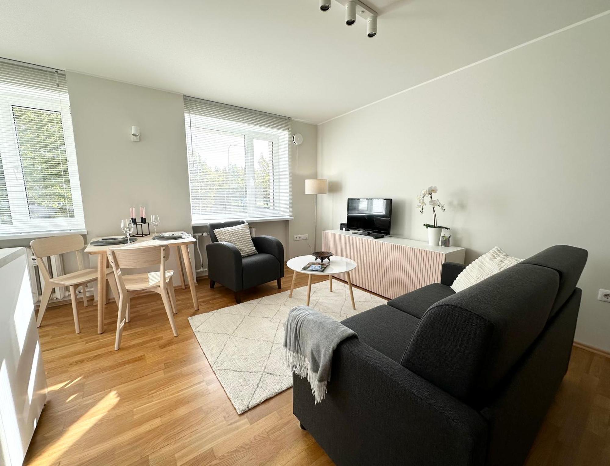 Lovely beachfront apartment in Pärnu Exteriör bild